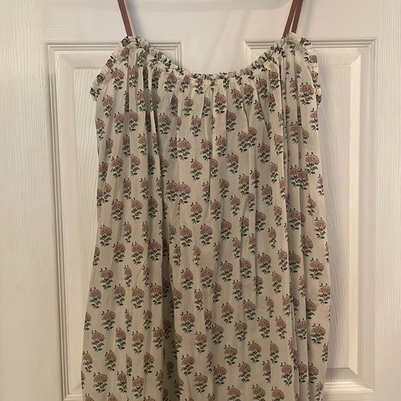 Floral maxi dress (never worn) - Picture 1 of 4